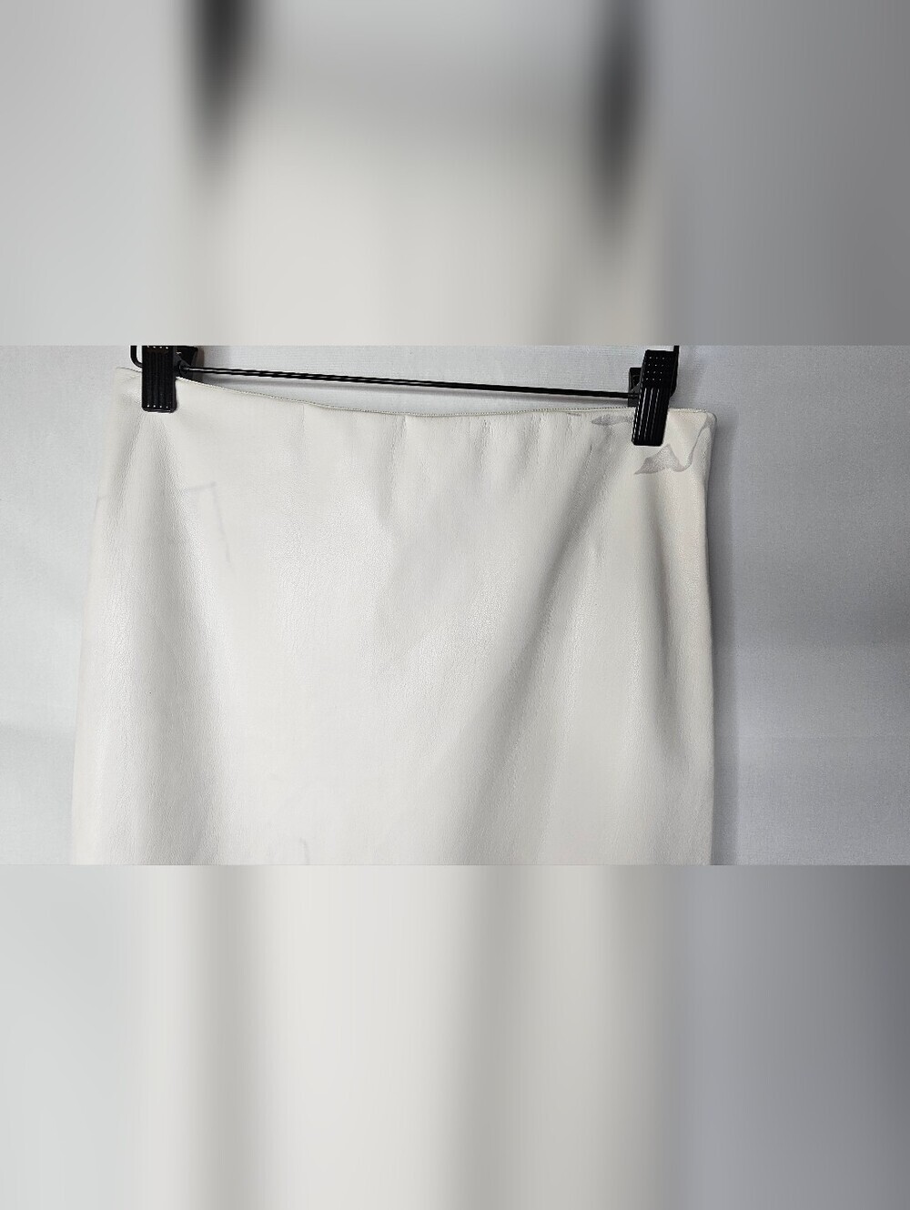 Alice + Olivia Women's Off white Maeve Vegan Midi Skirt Size 6 - Picture 2 of 14